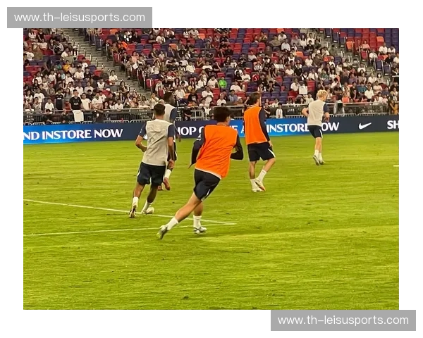 白鹿巷的荣耀与挣扎：热刺与西布罗姆的历史交锋掠影